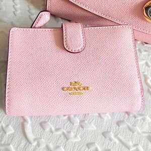 Coach medium corner zip wallet blossom pink